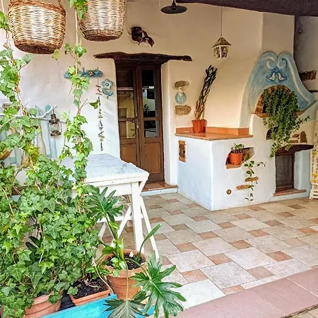 Casa Zola. Galtelli
