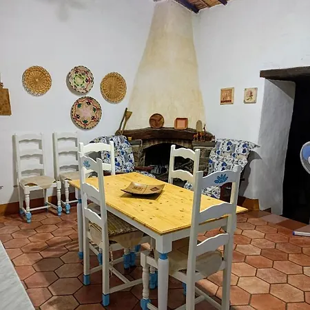Casa Zola. Holiday home *