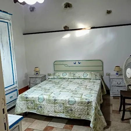 Casa Zola. Holiday home *